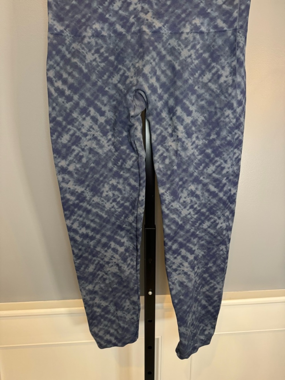 SPANX Look At Me Now Cropped Leggings Blue Tie Dye Seamless XL - Picture 8 of 9
